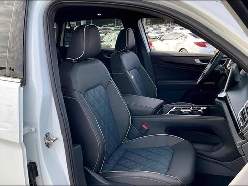 New 2025 Volkswagen Atlas Cross Sport SEL Premium R-Line image 27