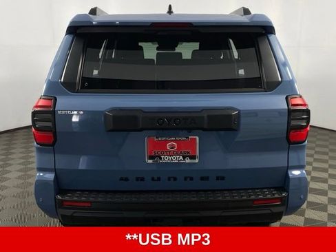 Used 2025 Toyota 4Runner TRD Off-Road AWD/4WD image 7
