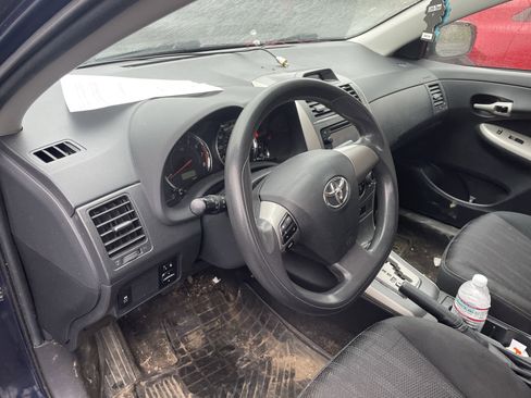 Used 2013 Toyota Corolla S image 9