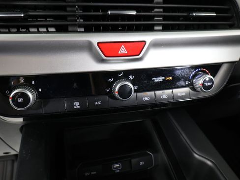 Used 2021 Kia Telluride LX image 35