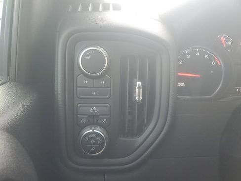 Used 2023 Chevrolet Silverado 2500 Custom w/ Custom Value Package image 22