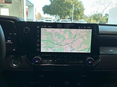 New 2024 Chevrolet Colorado LT w/ LT Convenience Package III image 18