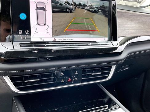 New 2026 Volkswagen Atlas SEL image 16