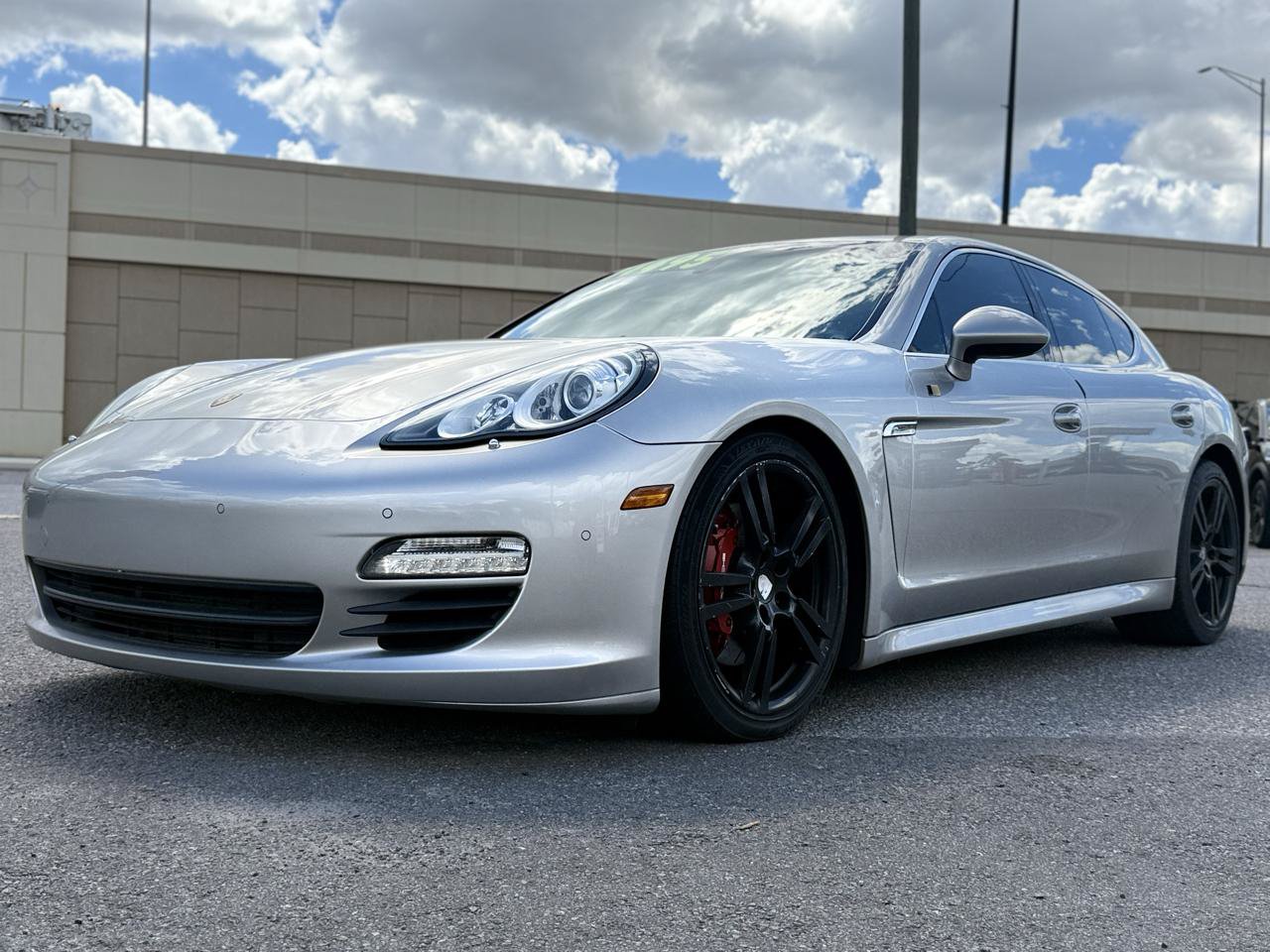 Used 2013 Porsche Panamera S RWD image 2