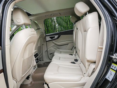 Used 2018 Audi Q7 2.0T Premium Plus w/ Premium Plus Package image 31