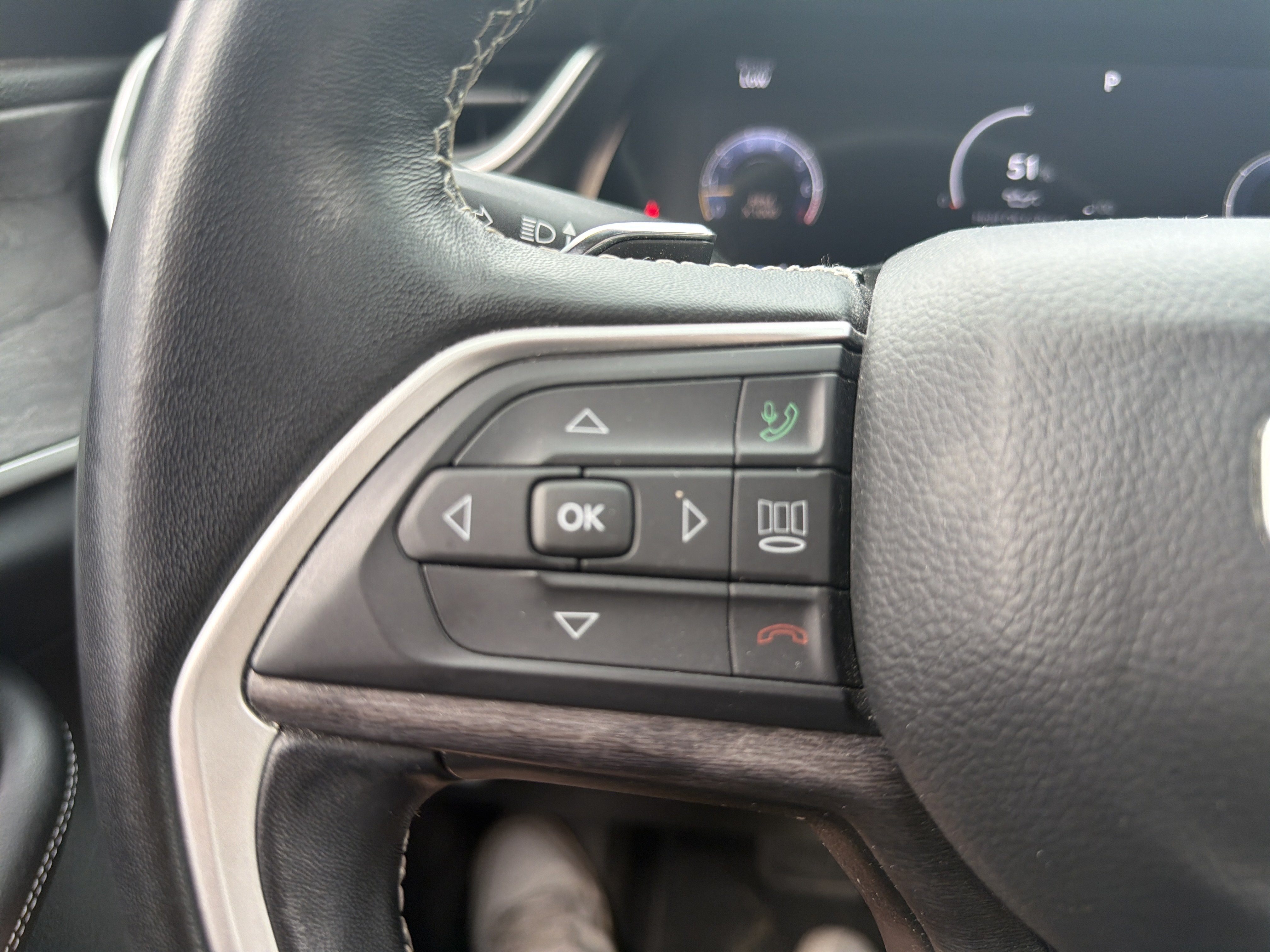 Used 2022 Jeep Grand Cherokee Limited AWD/4WD image 18