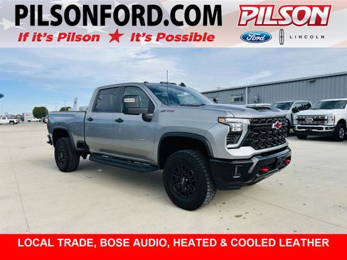 Used 2025 Chevrolet Silverado 2500 ZR2 image 1