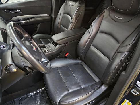 Used 2020 Cadillac XT4 Premium Luxury image 22