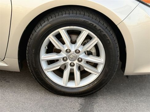 Used 2014 Toyota Avalon XLE Premium image 9