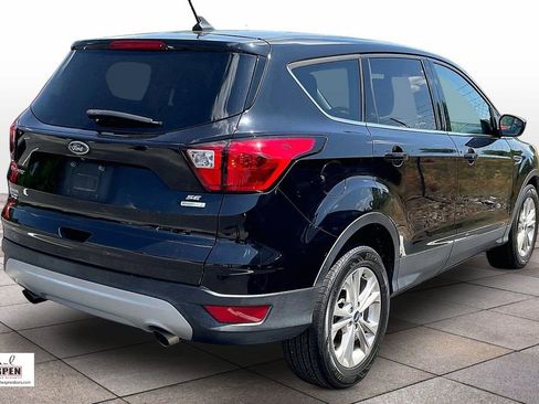 Certified 2019 Ford Escape SE FWD image 12