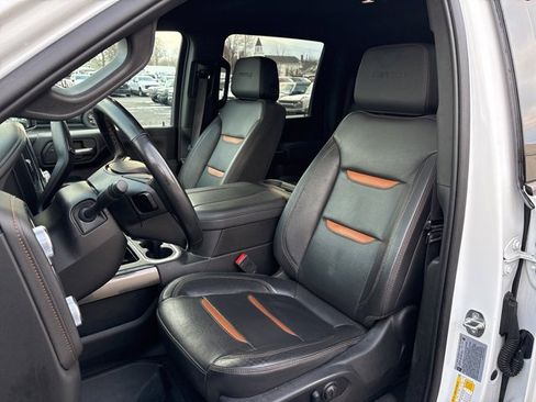 Used 2023 GMC Sierra 3500 AT4 w/ AT4 Preferred Package image 4