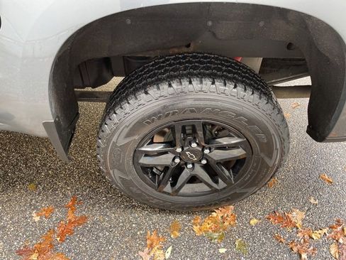 Used 2019 Chevrolet Silverado 1500 LT Trail Boss image 12