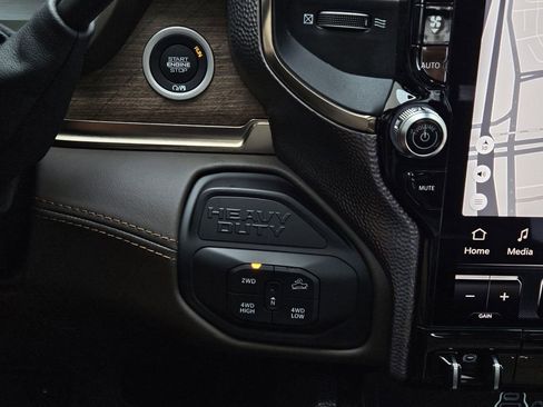 New 2026 RAM 2500 Limited image 22