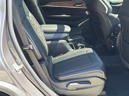 New 2026 Jeep Grand Cherokee L Summit AWD/4WD image 15