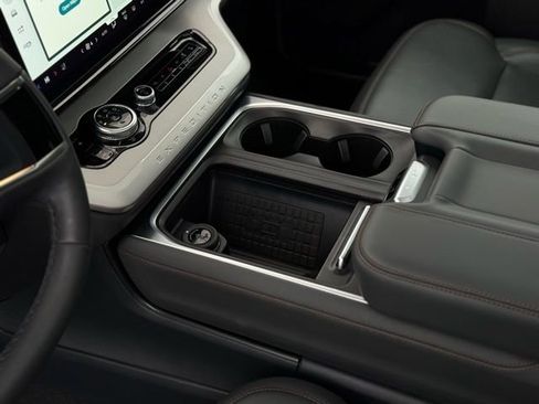 Used 2025 Ford Expedition Max Active image 23