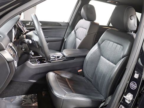 Used 2018 Mercedes-Benz GLE 350 4MATIC w/ Premium 1 Package image 26