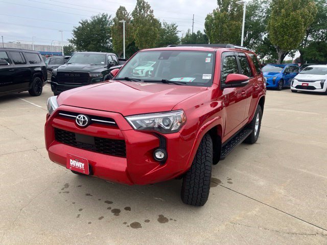 Used 2022 Toyota 4Runner SR5 Premium AWD/4WD image 3