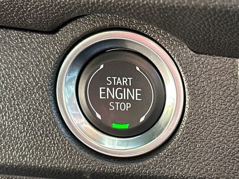 Used 2026 Chevrolet Traverse LT w/ Enhanced Driving Package AWD/4WD image 34