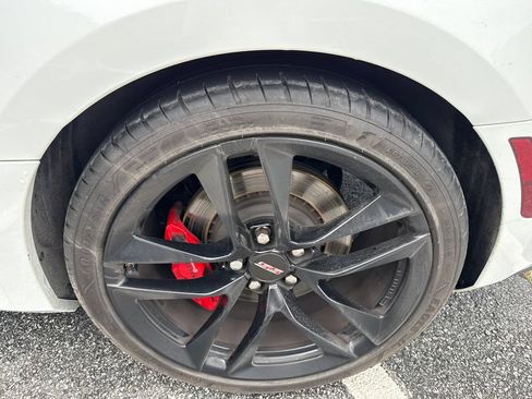 Used 2023 Chevrolet Camaro SS RWD image 9