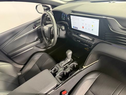 Used 2026 Toyota Camry XSE FWD image 30