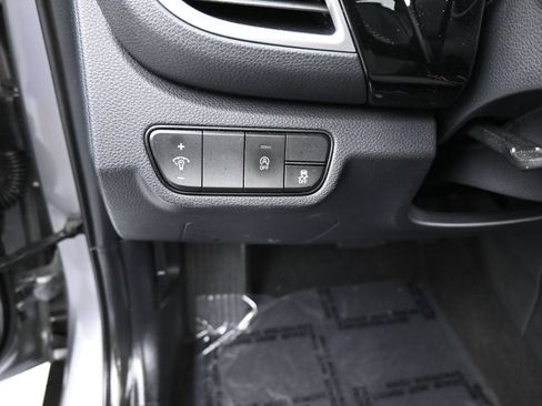 Used 2024 Kia Seltos S FWD image 12