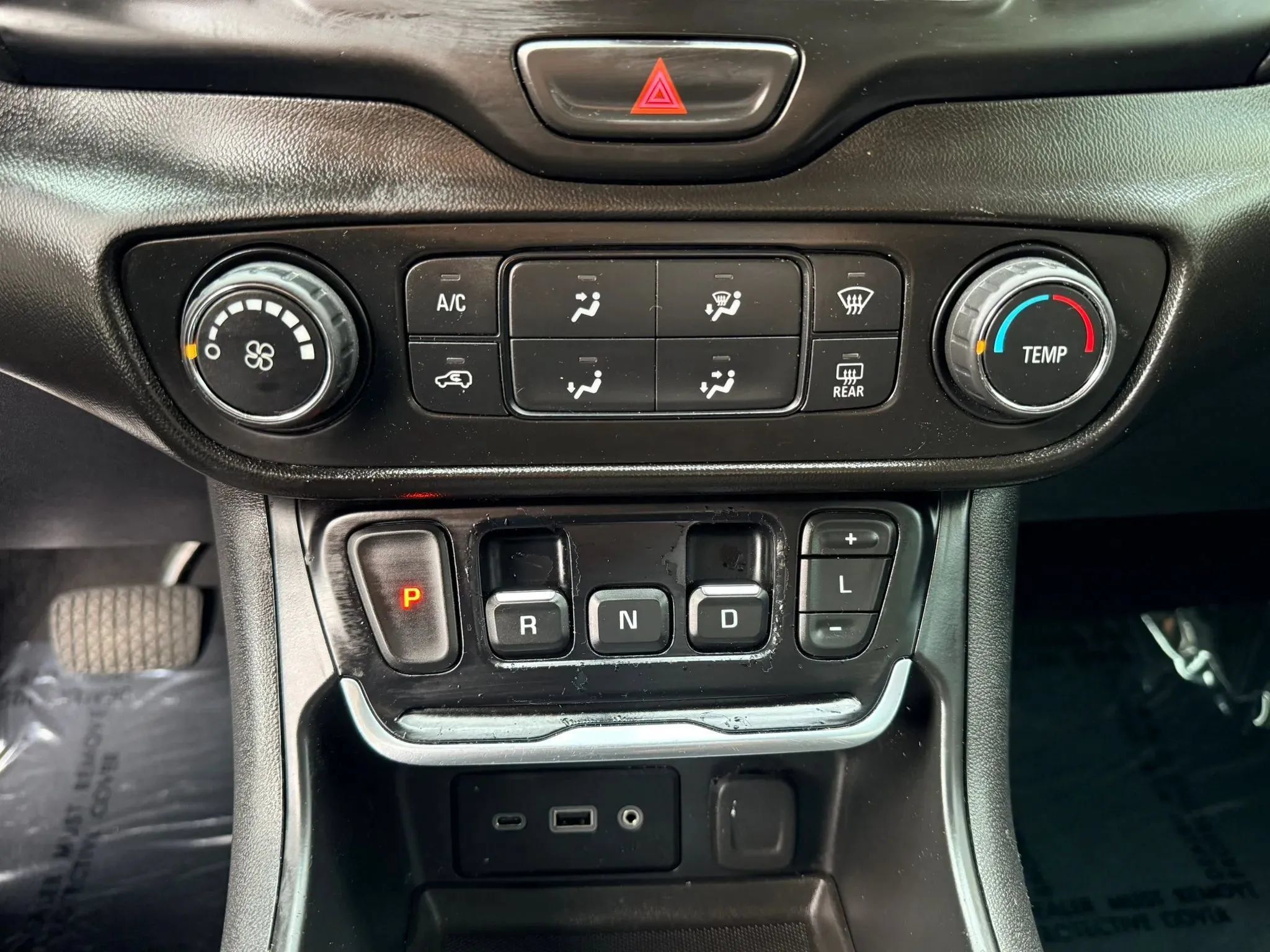 Used 2019 GMC Terrain SLE FWD image 15