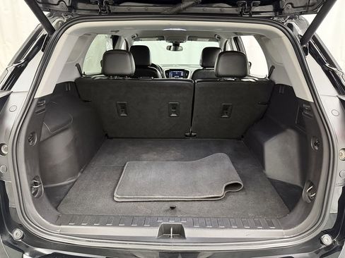 Used 2021 GMC Terrain SLT w/ Infotainment Package II image 30