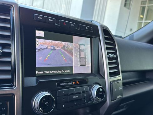 Used 2020 Ford F150 Platinum w/ Equipment Group 701A Luxury image 24