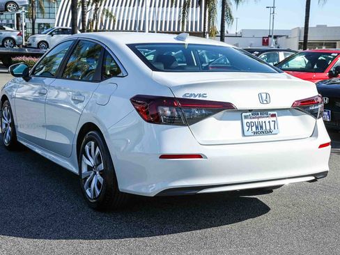 Used 2025 Honda Civic LX image 4