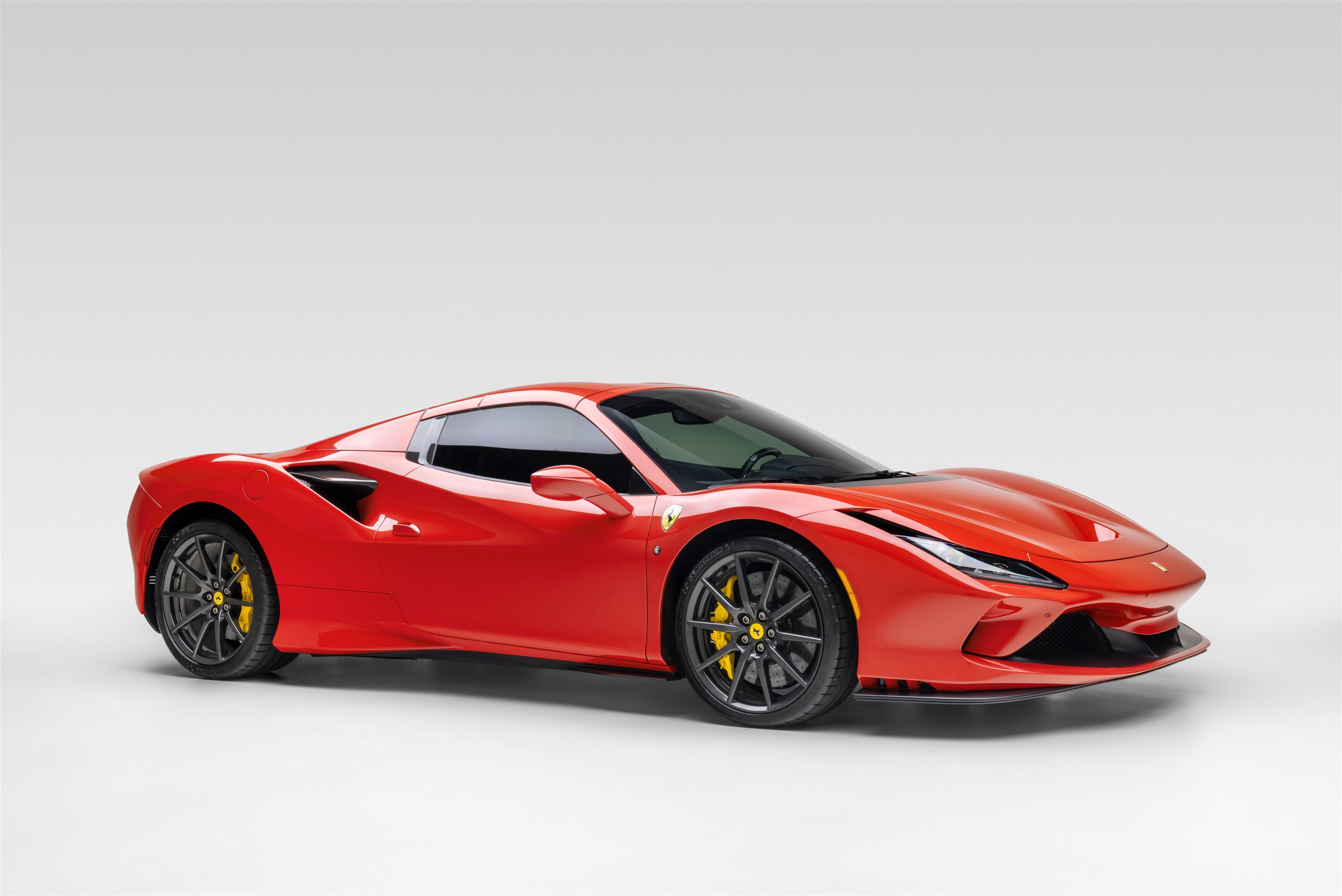 Certified 2022 Ferrari F8 Tributo RWD image 12