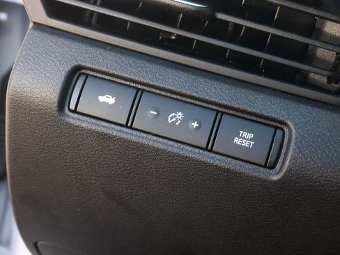 Used 2025 Nissan Altima 2.5 SR image 25