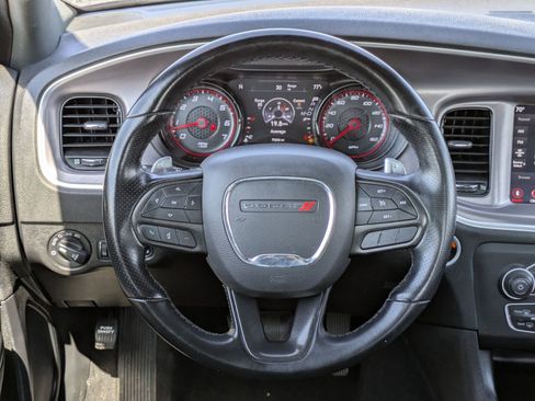 Used 2022 Dodge Charger R/T w/ Blacktop Package image 19