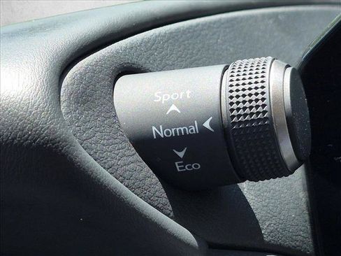 Used 2024 Lexus ES 350 w/ Premium Package FWD image 10