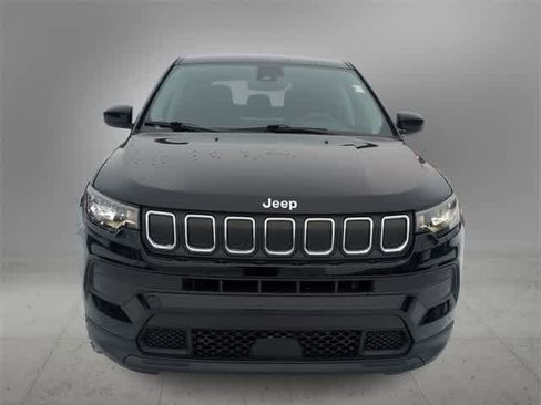 Used 2022 Jeep Compass Sport image 3