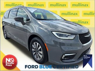 Used 2021 Chrysler Pacifica Touring-L FWD 360° Tour