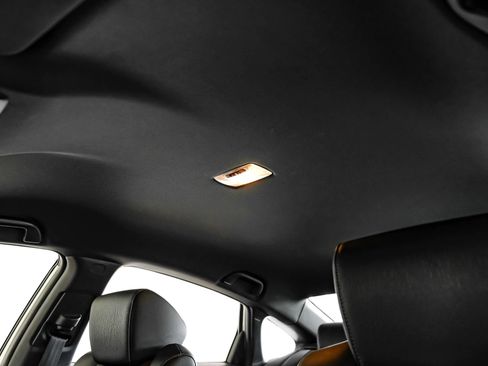 Used 2018 Honda Accord Sport image 29