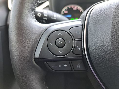 Used 2021 Toyota RAV4 XLE w/ Convenience Package image 11