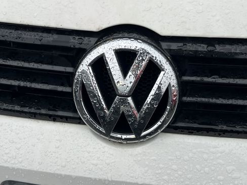 Used 2011 Volkswagen Jetta SE image 22