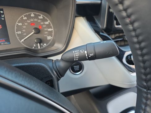 Used 2024 Toyota Corolla SE image 25