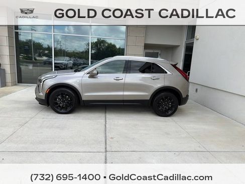 Certified 2023 Cadillac XT4 Luxury w/ Cold Weather Package AWD/4WD image 2