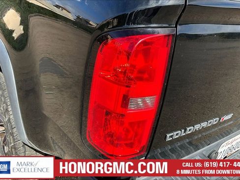 Used 2019 Chevrolet Colorado ZR2 image 23