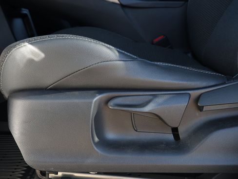 Used 2023 Toyota bZ4X XLE w/ Weather Package image 31