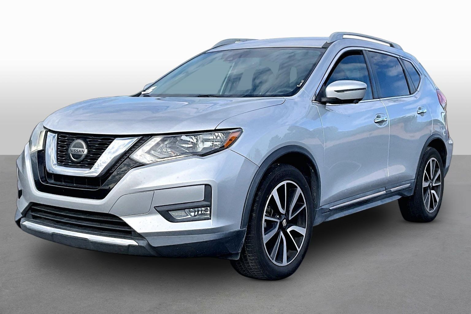 Used 2019 Nissan Rogue SL FWD image 1