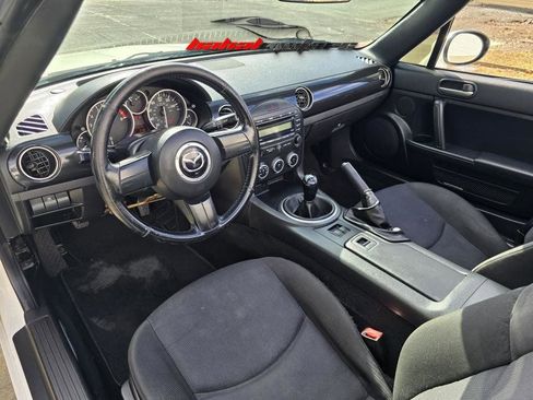 Used 2013 MAZDA MX-5 Miata Sport image 11