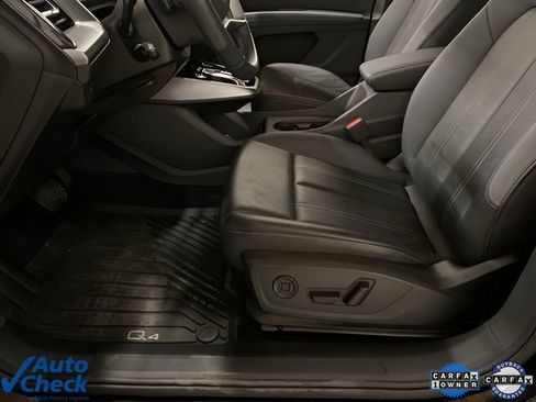 Used 2024 Audi Q4 e-tron Premium image 59
