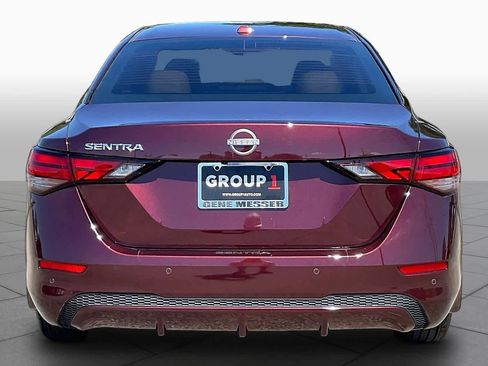 Used 2025 Nissan Sentra SV w/ SV Premium Package FWD image 5