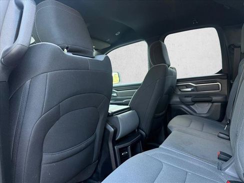 Used 2022 RAM 1500 Big Horn AWD/4WD image 18