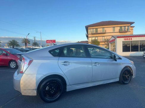 Used 2012 Toyota Prius Three image 10