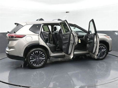 New 2025 Nissan Rogue Platinum w/ Platinum Premium Package image 47