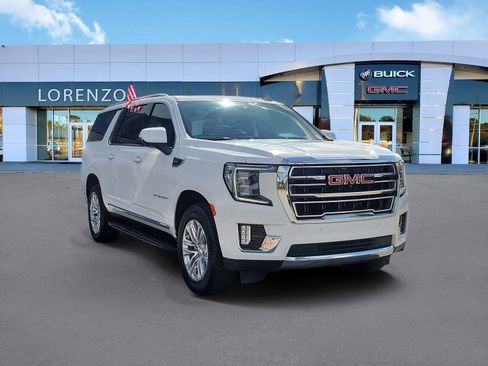 Used 2024 GMC Yukon XL SLT w/ SLT Premium Package RWD image 3